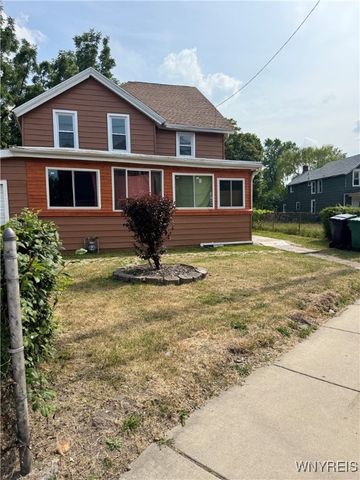 1739 Lockport Street, Niagara Falls, NY 14305