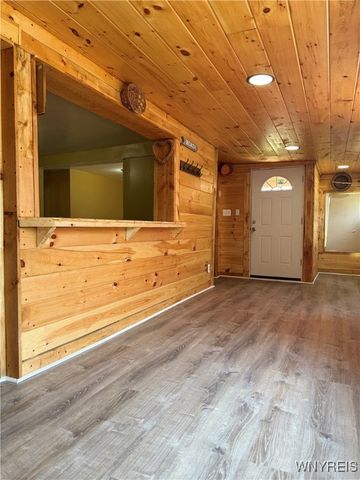 1739 Lockport Street, Niagara Falls, NY 14305