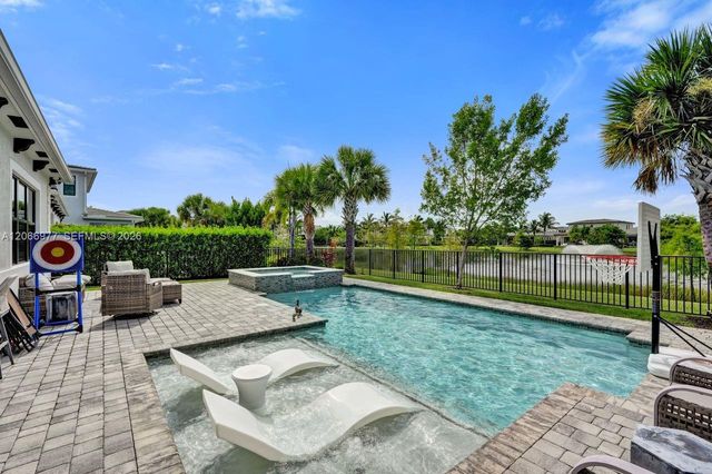 12474 Solana Bay Circle, Palm Beach Gardens, FL 33412