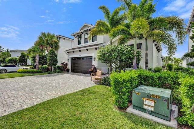 12474 Solana Bay Circle, Palm Beach Gardens, FL 33412