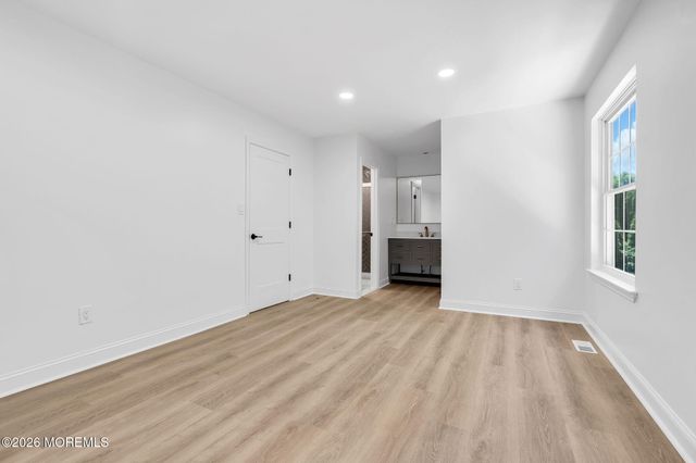14 Timberline Drive, Howell, NJ 07731