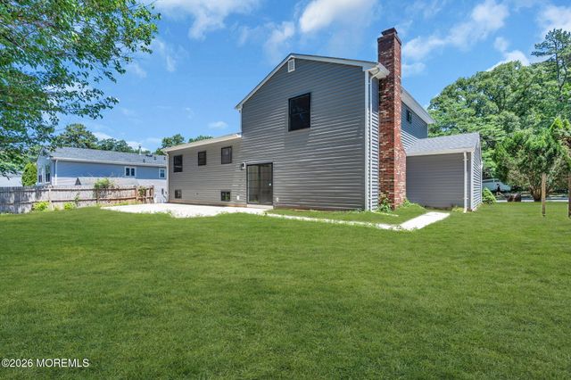 14 Timberline Drive, Howell, NJ 07731