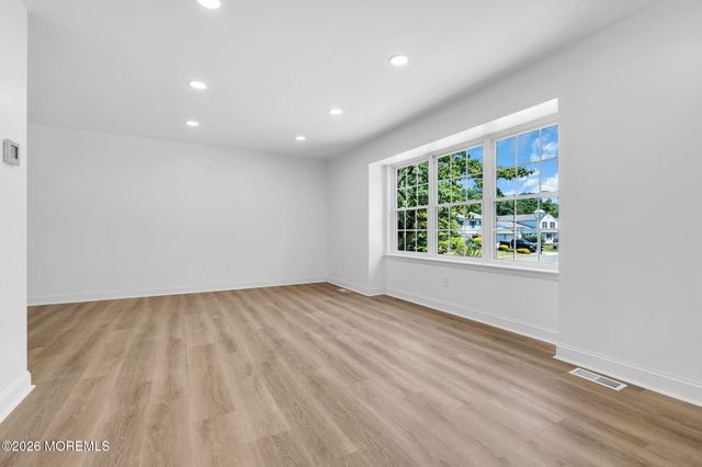 14 Timberline Drive, Howell, NJ 07731