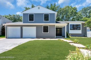 14 Timberline Drive, Howell, NJ 07731