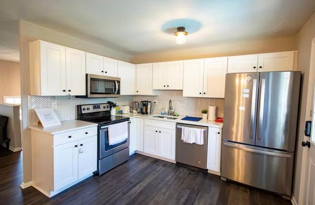 221 Lincolnshire Road, Columbus, OH 43230