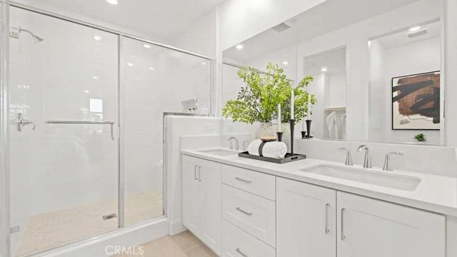701 Sonia, Irvine, CA 92618