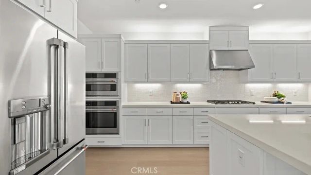 701 Sonia, Irvine, CA 92618
