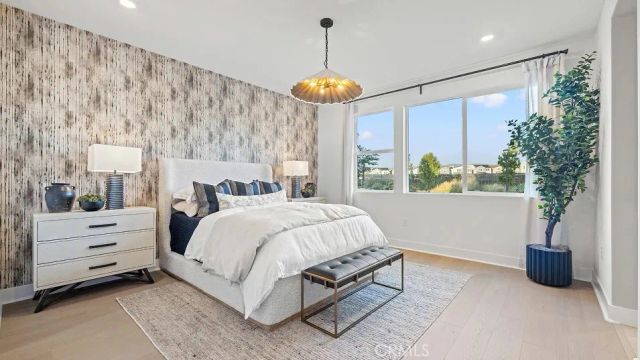 701 Sonia, Irvine, CA 92618