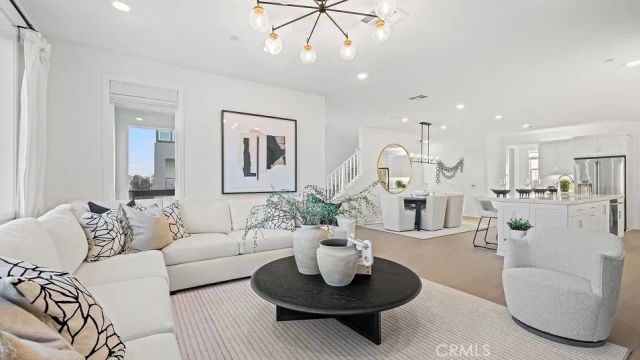 701 Sonia, Irvine, CA 92618