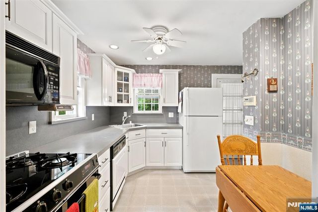 688 Bogert Road, River Edge, NJ 07661