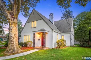 688 Bogert Road, River Edge, NJ 07661