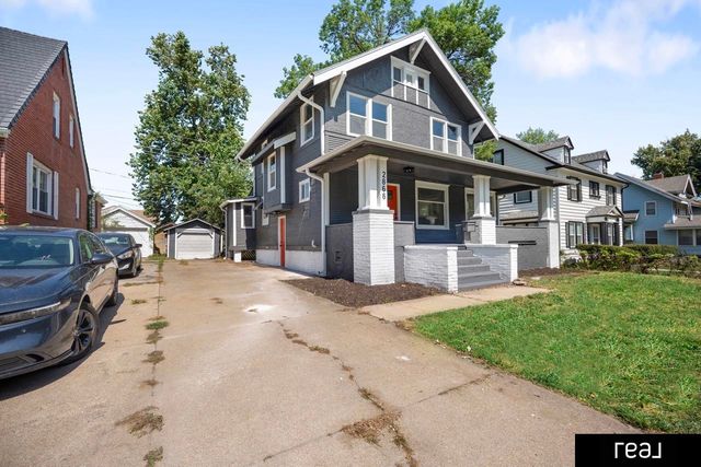 2866 Redick Avenue, Omaha, NE 68112