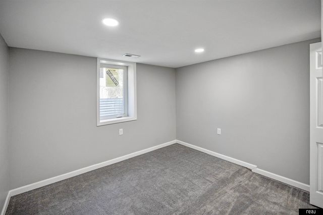 2866 Redick Avenue, Omaha, NE 68112