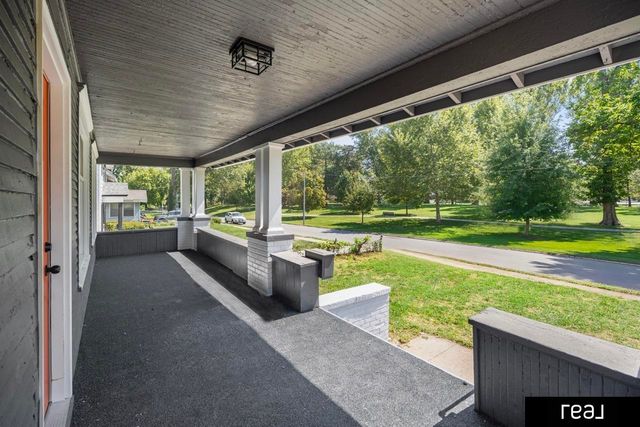 2866 Redick Avenue, Omaha, NE 68112