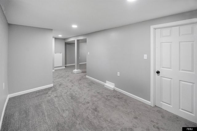 2866 Redick Avenue, Omaha, NE 68112