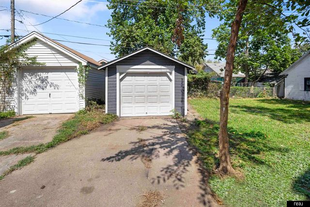 2866 Redick Avenue, Omaha, NE 68112