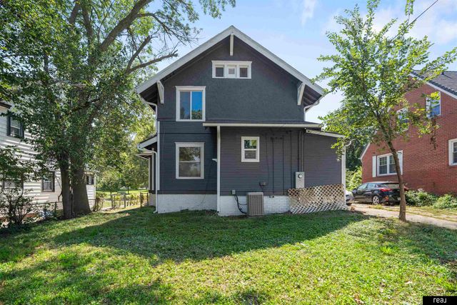 2866 Redick Avenue, Omaha, NE 68112