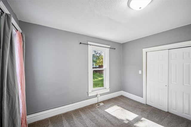 1204 Fremont Street, Des Moines, IA 50316