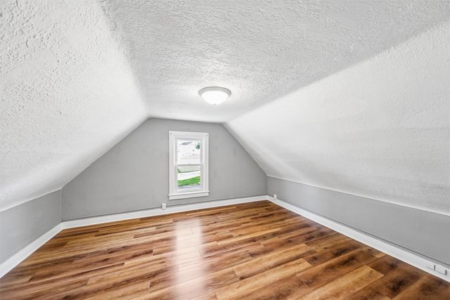 1204 Fremont Street, Des Moines, IA 50316