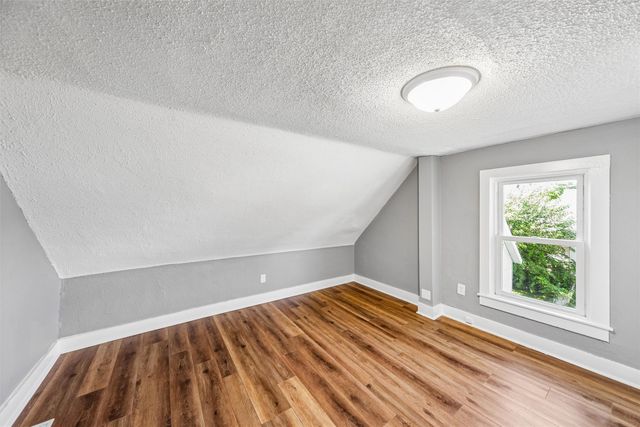1204 Fremont Street, Des Moines, IA 50316