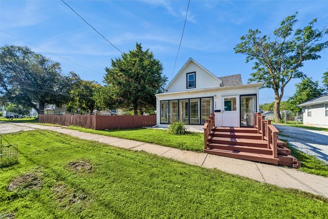 1204 Fremont Street, Des Moines, IA 50316