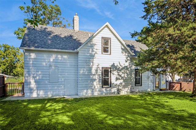 1204 Fremont Street, Des Moines, IA 50316
