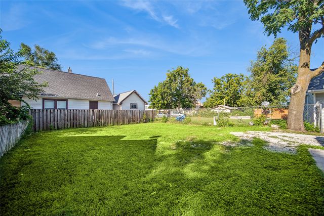 1204 Fremont Street, Des Moines, IA 50316
