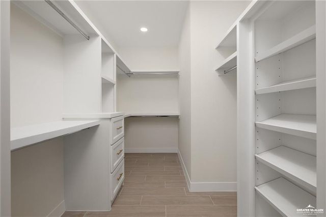 906 La Laguna Road, Mission, TX 78572