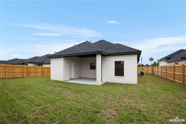 906 La Laguna Road, Mission, TX 78572