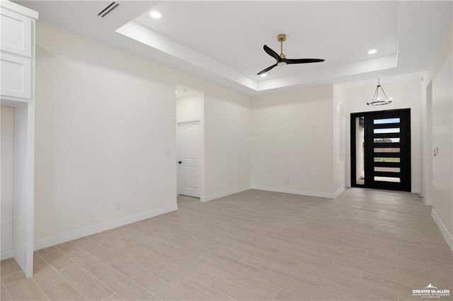 906 La Laguna Road, Mission, TX 78572