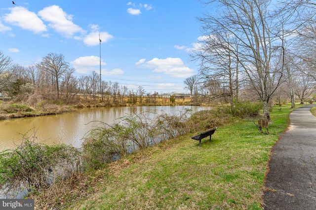 7962 YANCEY DR, Falls Church, VA 22042