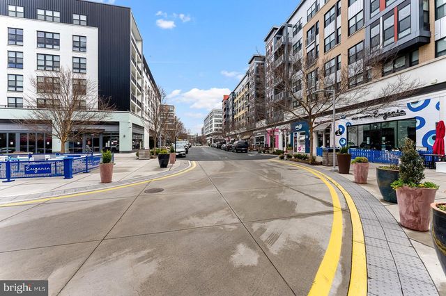 7962 YANCEY DR, Falls Church, VA 22042