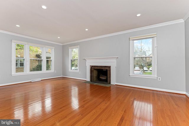 7962 YANCEY DR, Falls Church, VA 22042