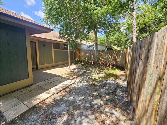 1003 WILLOW POND DRIVE, Safety Harbor, FL 34695