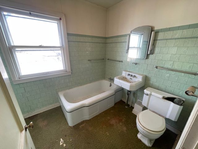 7339 Jefferson Avenue, Hammond, IN 46324