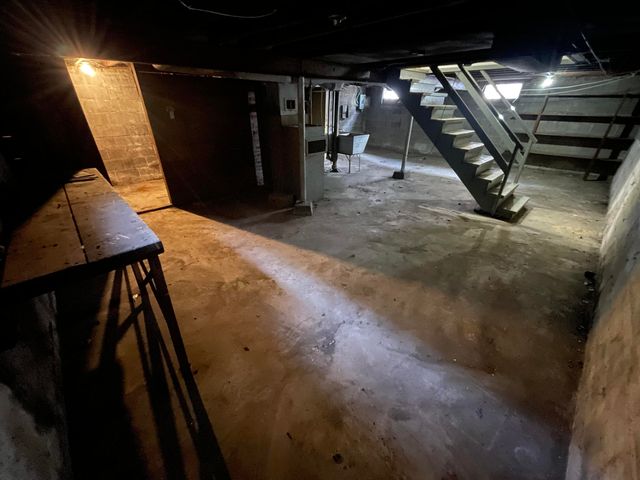 7339 Jefferson Avenue, Hammond, IN 46324