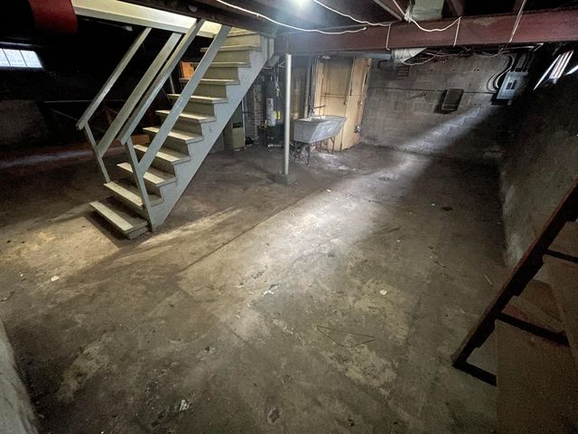 7339 Jefferson Avenue, Hammond, IN 46324