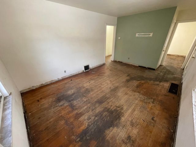 7339 Jefferson Avenue, Hammond, IN 46324