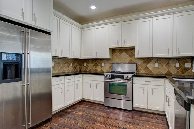 3230 La Branch Street, Houston, TX 77004