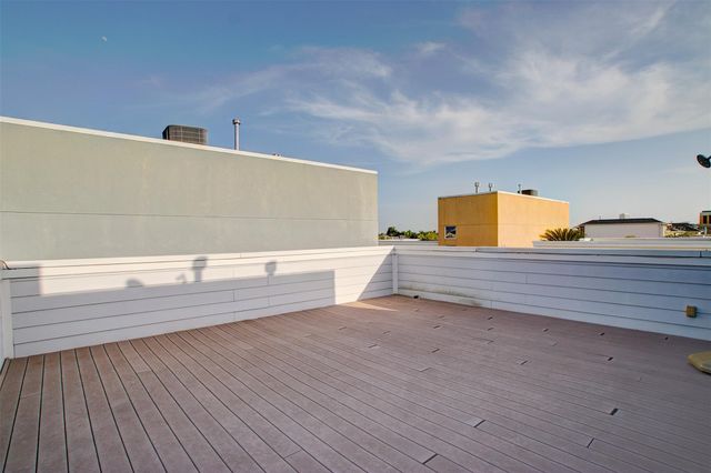 3230 La Branch Street, Houston, TX 77004