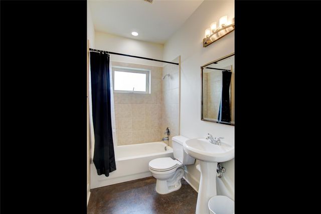 3230 La Branch Street, Houston, TX 77004