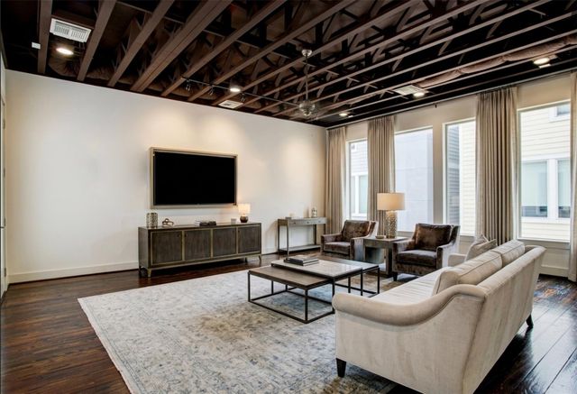 3230 La Branch Street, Houston, TX 77004