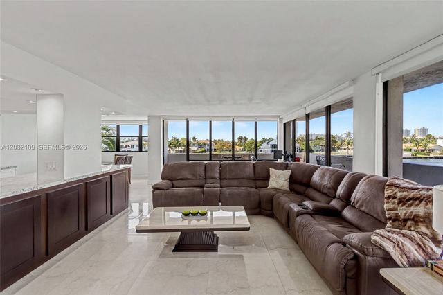 2017 S Ocean Dr 209, Hallandale Beach, FL 33009