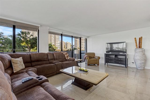 2017 S Ocean Dr 209, Hallandale Beach, FL 33009