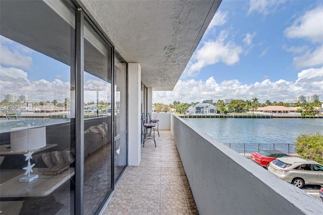 2017 S Ocean Dr 209, Hallandale Beach, FL 33009
