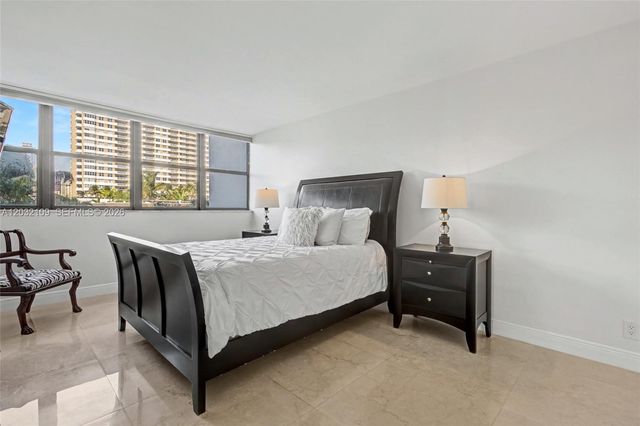 2017 S Ocean Dr 209, Hallandale Beach, FL 33009