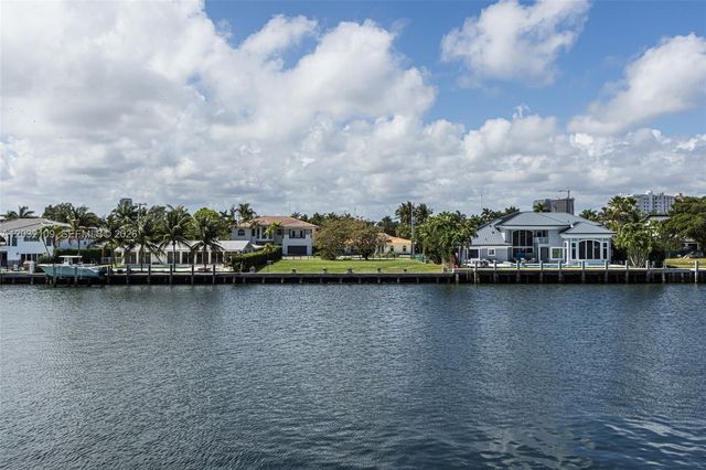 2017 S Ocean Dr 209, Hallandale Beach, FL 33009