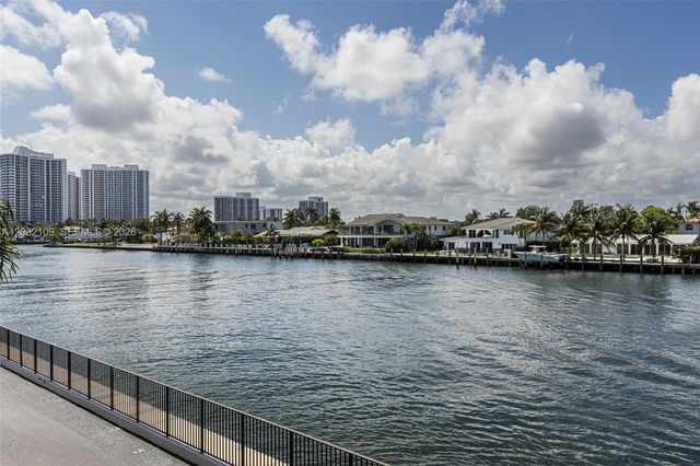 2017 S Ocean Dr 209, Hallandale Beach, FL 33009
