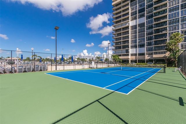 2017 S Ocean Dr 209, Hallandale Beach, FL 33009