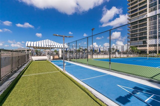 2017 S Ocean Dr 209, Hallandale Beach, FL 33009
